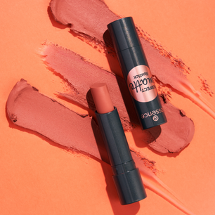 Essence Perfect Matte Lipstick 04