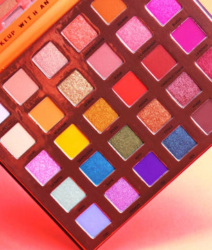 C'est La Vie - 30 Eyeshadow Palette