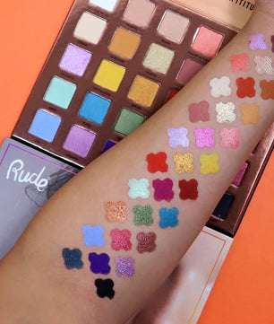 C'est La Vie - 30 Eyeshadow Palette