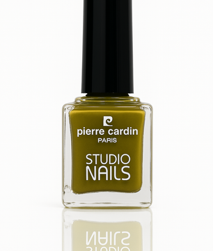 Studio Nails