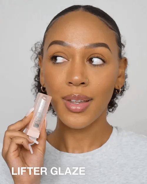 Maybelline Lifter Glaze, Tinted Lip Oil Balm with cherry extract - 24Hr Hydrated Lips