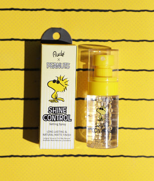 Peanuts Shine Control Setting Spray