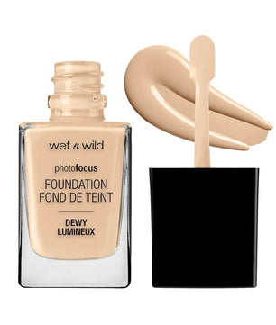 Photo Focus Dewy Foundation
