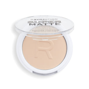 Revolution - Relove Super Matte Pressed Powder Translucent