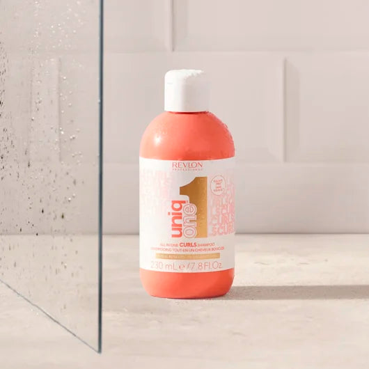 UniqOne Sulfate-free* Curls Shampoo 230ml