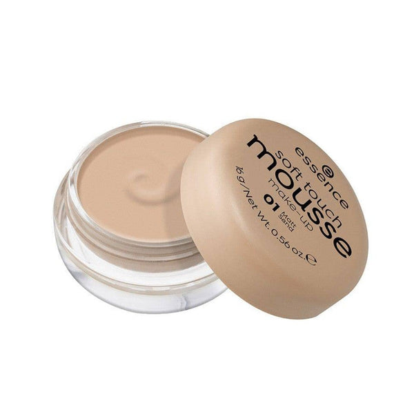 Essence Soft Touch Mousse Make-Up 01
