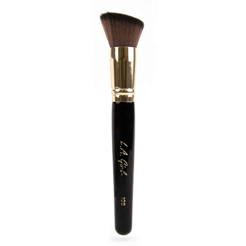 L.a. girl pro cosmetic brush - angled buffer